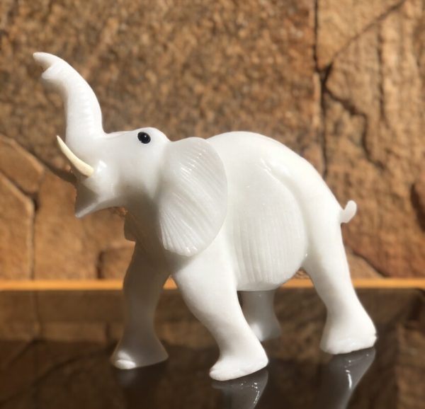 Elefante Médio Branco