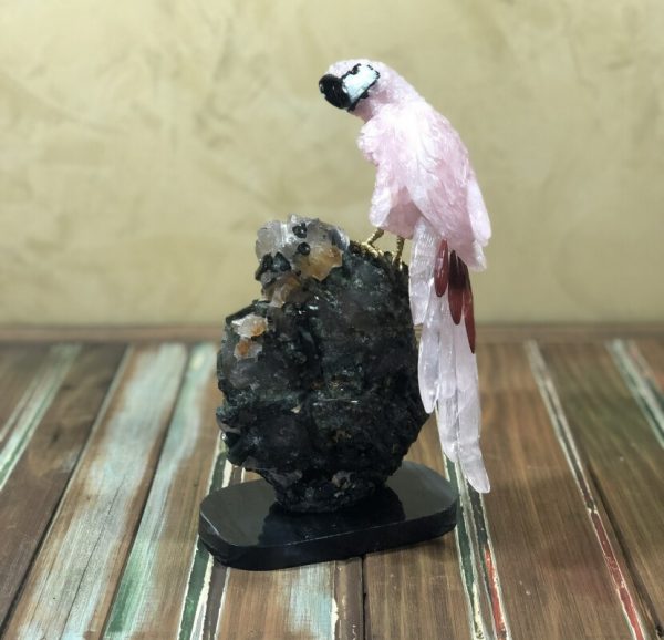 Arara de quartzo rosa